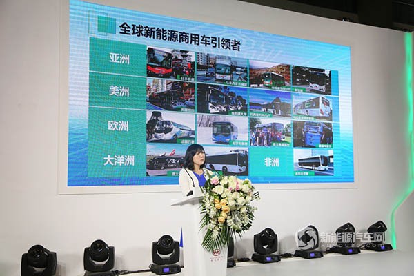 业高度 比亚迪2017款K9 K8纯电动客车卓越上市高清图片