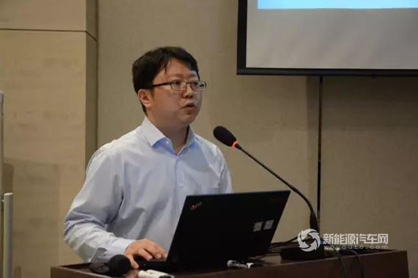 华剑锋:高比能量动力电池系统安全与动力总成安全需协同设计