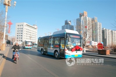 甘肃嘉峪关:新能源公交已正式投入运营