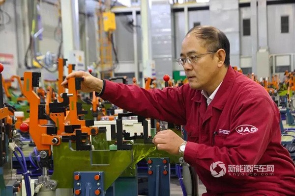 两会议案:《关于加快新能源汽车市场驱动机制建设的建议》