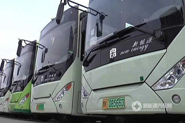 许昌:400辆新能源公交车 360°环绕影像、玻璃自爆一键启动...