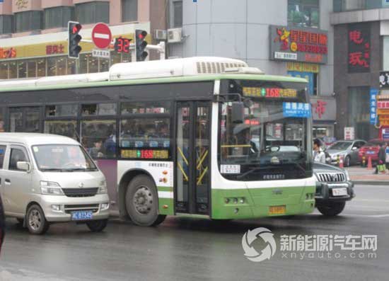 行驶在街头的南车时代电动车