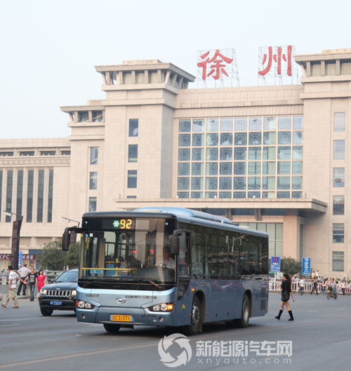 海格混合动力客车在徐州火车站