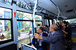 多国友好城市市长考察武汉BRT，走进扬子江
