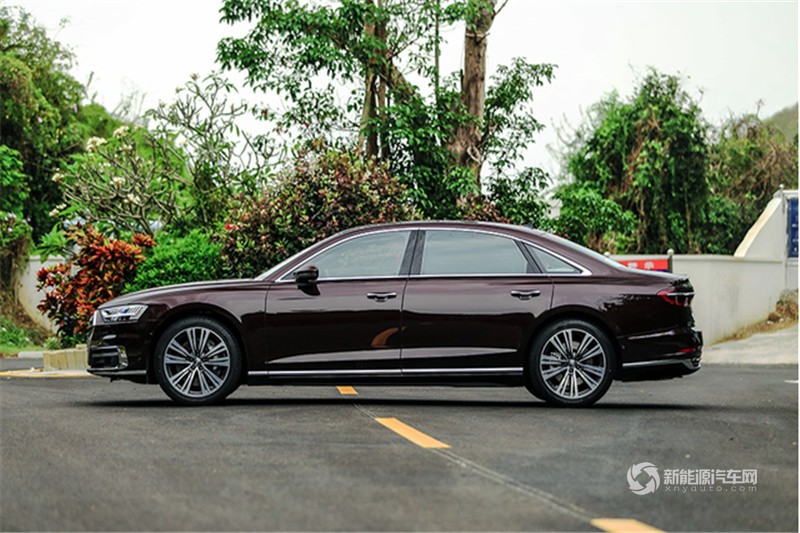 奥迪A8L 2018款 55 TFSI quattro 豪华型