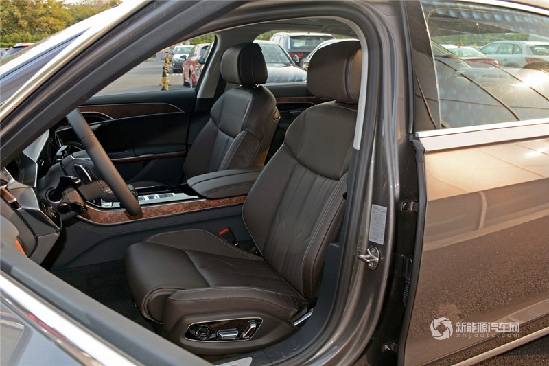 奥迪A8L 2018款 55 TFSI quattro 豪华型