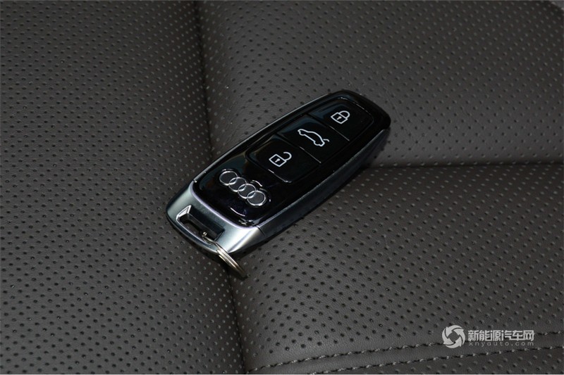 奥迪A8L 2018款 55 TFSI quattro 豪华型