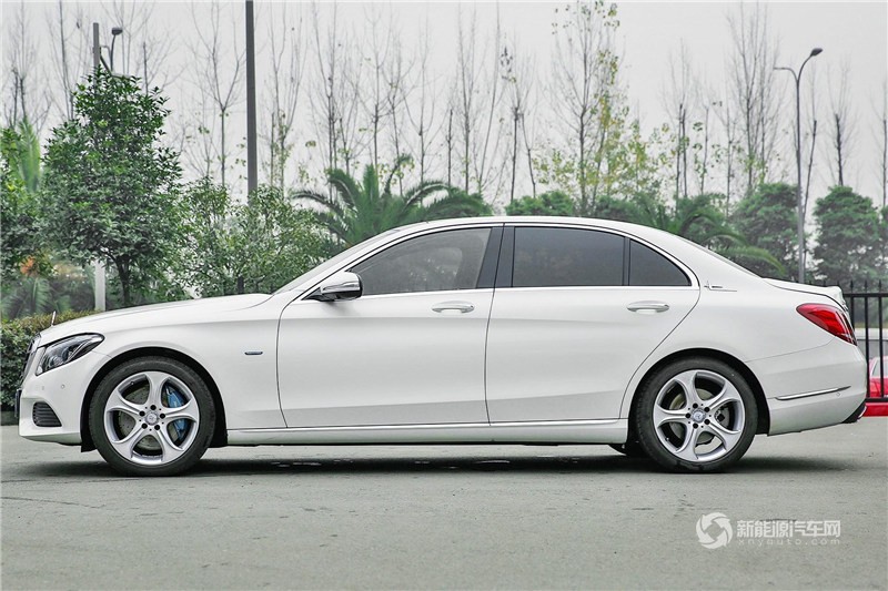 奔驰C级混合动力 2017款 C 350 eL