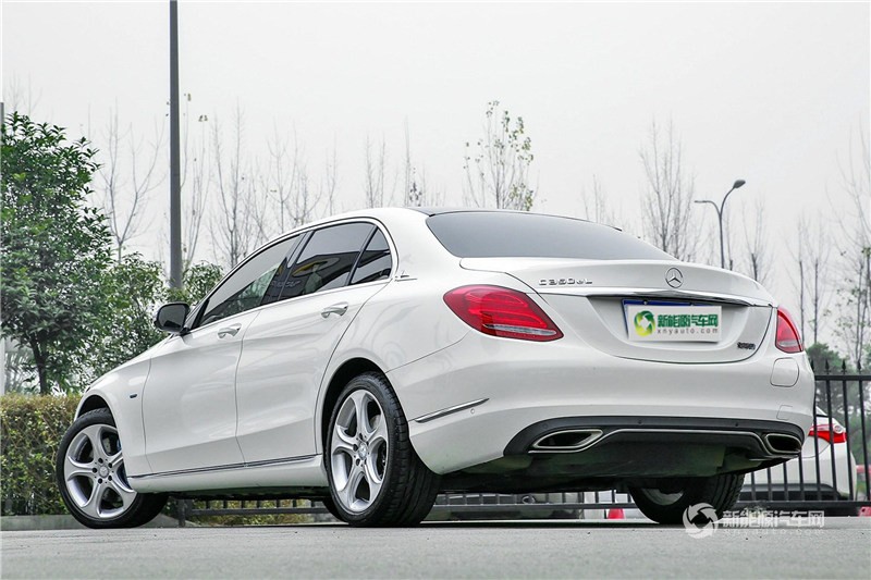 奔驰C级混合动力 2017款 C 350 eL