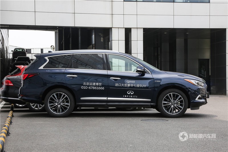 英菲尼迪QX60混动 2018款 2.5T Hybrid 两驱冠军家庭版