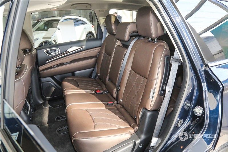 英菲尼迪QX60混动 2018款 2.5T Hybrid 两驱冠军家庭版