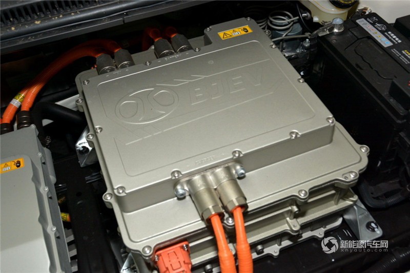 北汽新能源 EV系列 2015款 EV200 轻快版