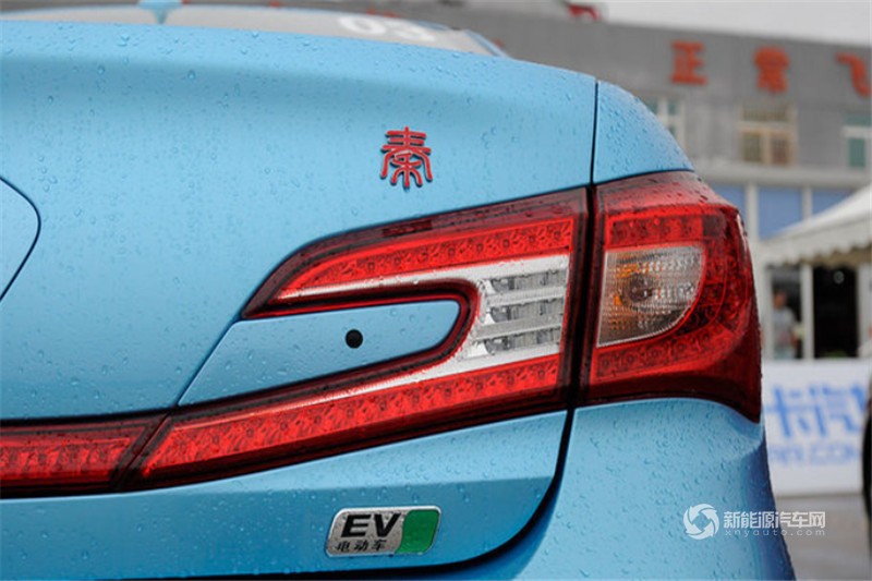 比亚迪 秦EV 2016款 EV300 豪华型