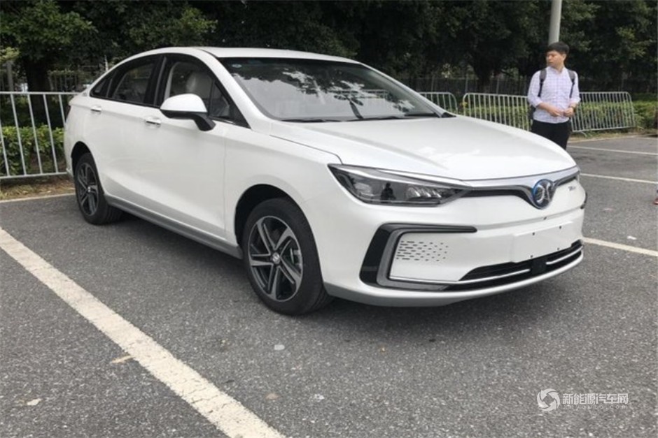 北汽新能源EU5 R550广州车展后陆续交付
