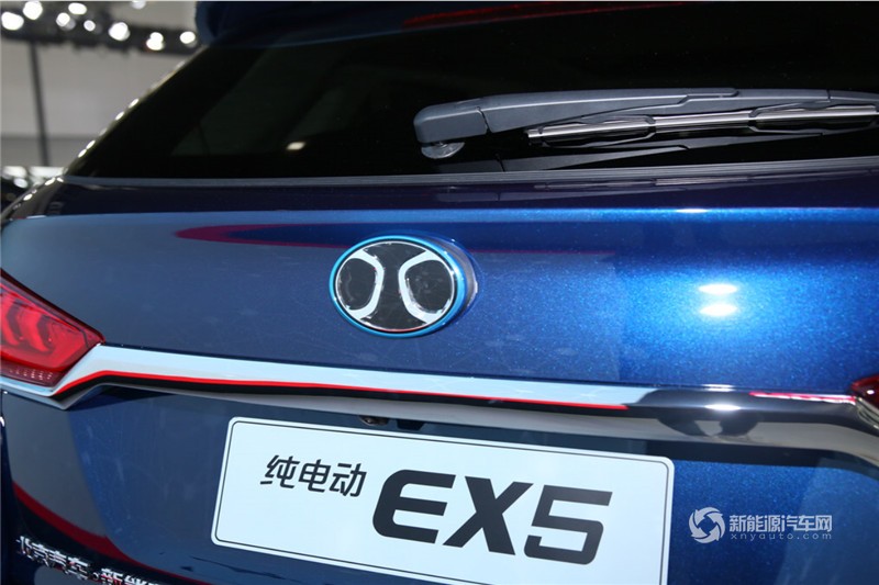 北汽新能源 EX5 2019款 悦风版