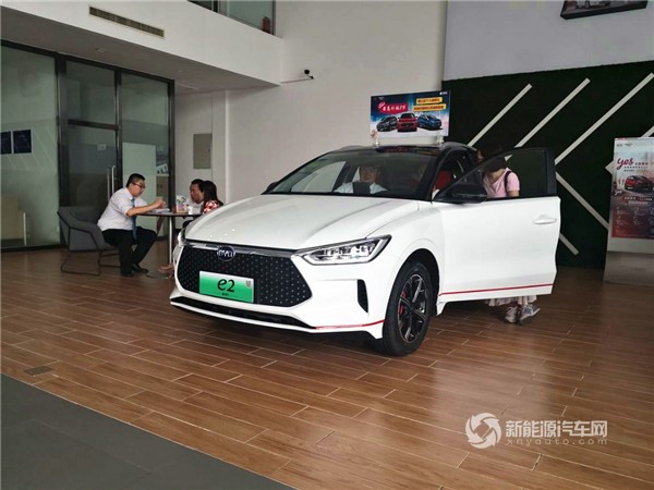 城市出行小能手 比亚迪e2探店