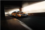 电动驾趣再升级，BMW i8推出极夜流星限量版及悦加计划