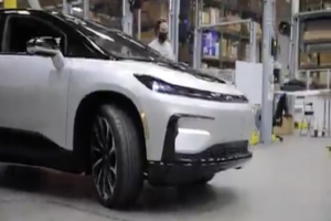 NEDC续航超过700km 法拉第未来FF 91预量产车下线