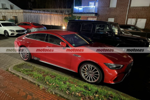 将于2021年7月亮相 梅赛德斯-AMG GT 73 e无伪谍照曝光