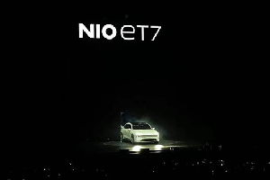 NEDC续航达1000公里 蔚来NIO eT7首发