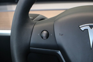 国产新款特斯拉Model 3在北京交付 多方面优化