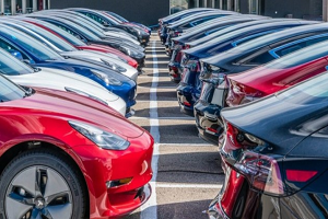 预计将于2021年3月底交付 首批国产特斯拉Model 3右舵抵澳大利亚