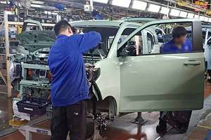 月底开卖 五菱新款宏光MINIEV工厂实车