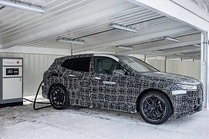 整车性能得到充分验证 BMW iX原型车在牙克石进行冬季测试
