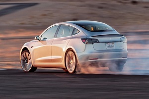 续航提升70公里 特斯拉Model 3高性能全轮驱动版将推新版本
