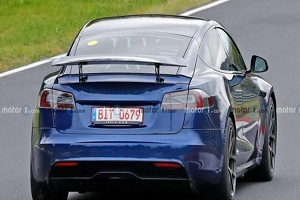 重启Model S Plaid+开发?特斯拉测试车实车照片曝光