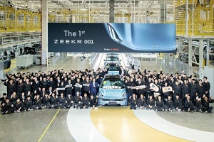 10月23日开启交付 极氪ZEEKR 001量产车正式下线