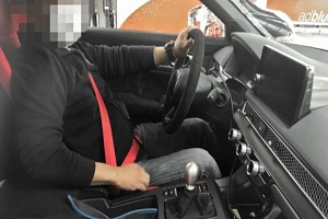 搭载最大功率294kW的混合动力系统 新一代本田思域TYPE R内饰曝光