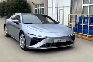 两种动力形式 哪吒S试制车曝光
