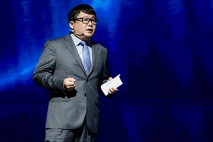 吉利商用车集团CEO范现军：创领零碳陆运 重构产业生态