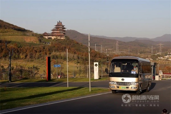 宇通T7E