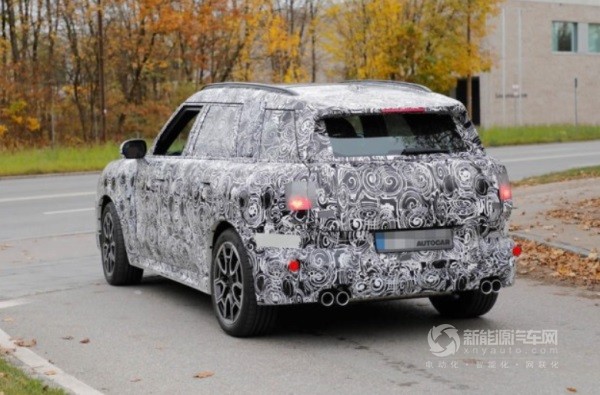 MINI COUNTRYMAN