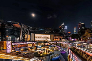 广汽埃安直营店空降上海，树立魔都潮玩新地标！