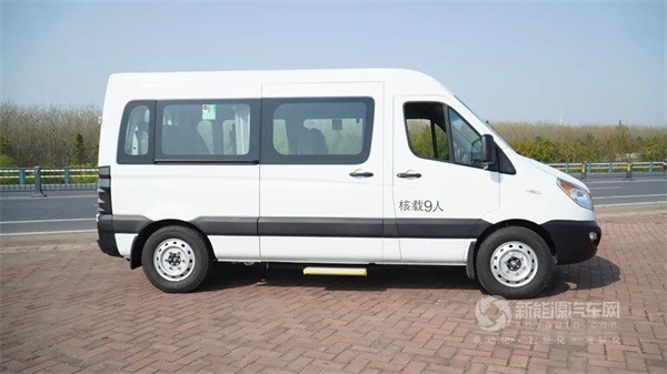 安凯纯电动小型客车