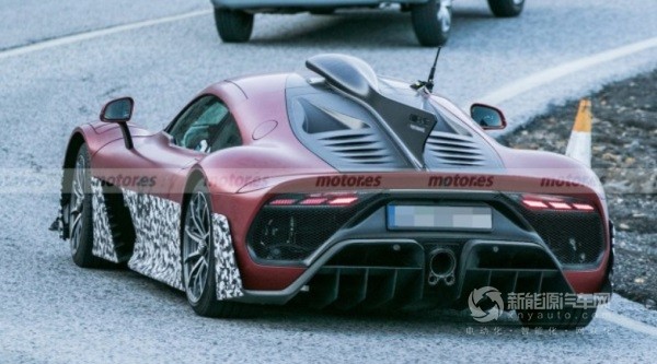 梅赛德斯-AMG ONE