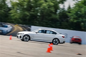 全新进化电动驾趣 全新BMW i3“电动、更运动”