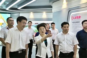 为实现“双碳”贡献中车智慧 常德市委常委副市长徐永健到中车调研