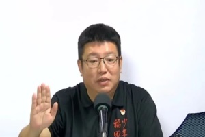 福田欧辉新能源客车总裁梁兆文做客北京广播电台直播间
