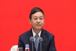 生态环境部部长黄润秋：目前我国新能源车保有量稳居世界第一