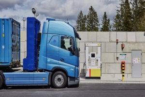 续航1000km 沃尔沃将投产载重65吨氢电卡车