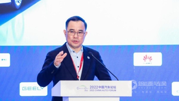 长安汽车董事长朱华荣