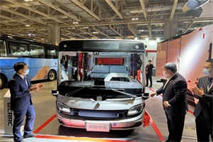 “黑科技”吸睛无数 中车新能源汽车“天团”亮相澳门车展