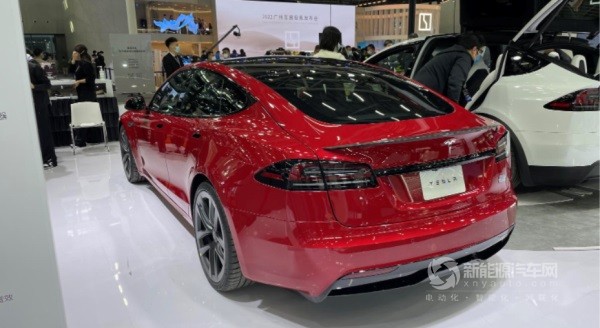 特斯拉Model S Plaid