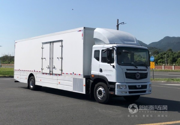 申龙客车新能源物流车
