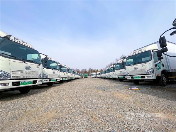 一汽解放J6F纯电物流车