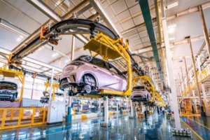政策|工信部：巩固新能源汽车优势产业领先地位 着力稳住汽车消费